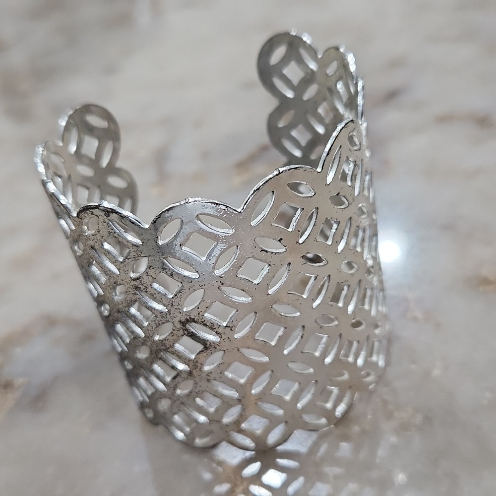Lia Sophia Cuff